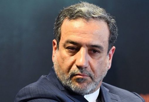 عراقچی برای بازگرداندن سرمربی استقلال دست به کار شد عراقچی برای بازگرداندن سرمربی استقلال دست به کار شد
